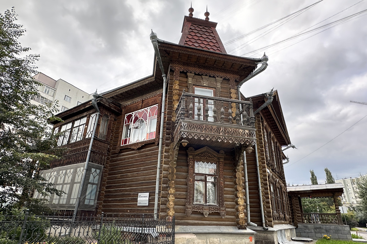 Дома купцов Агафуровых в Екатеринбурге