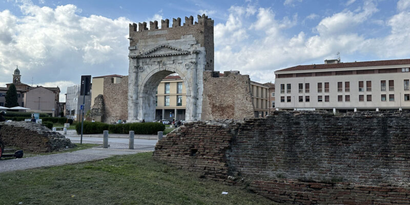 Арка Августа