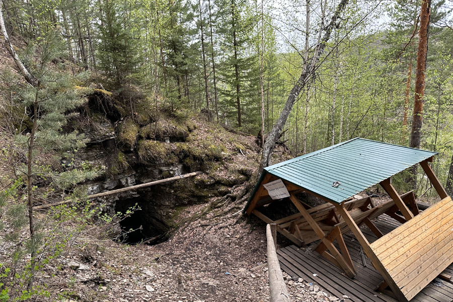 Скала Баганташ и Урмантауская (Усть-Атавская) пещера