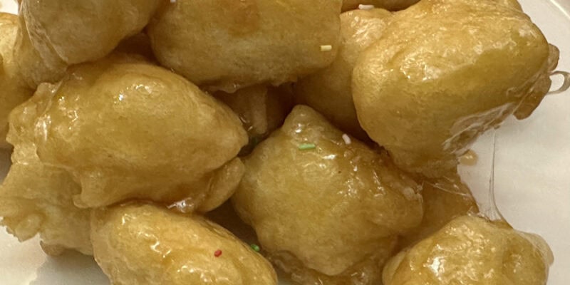 Басы пинго (кит. 拔丝苹果, пиньинь: básī píngguǒ) — яблоки в карамели