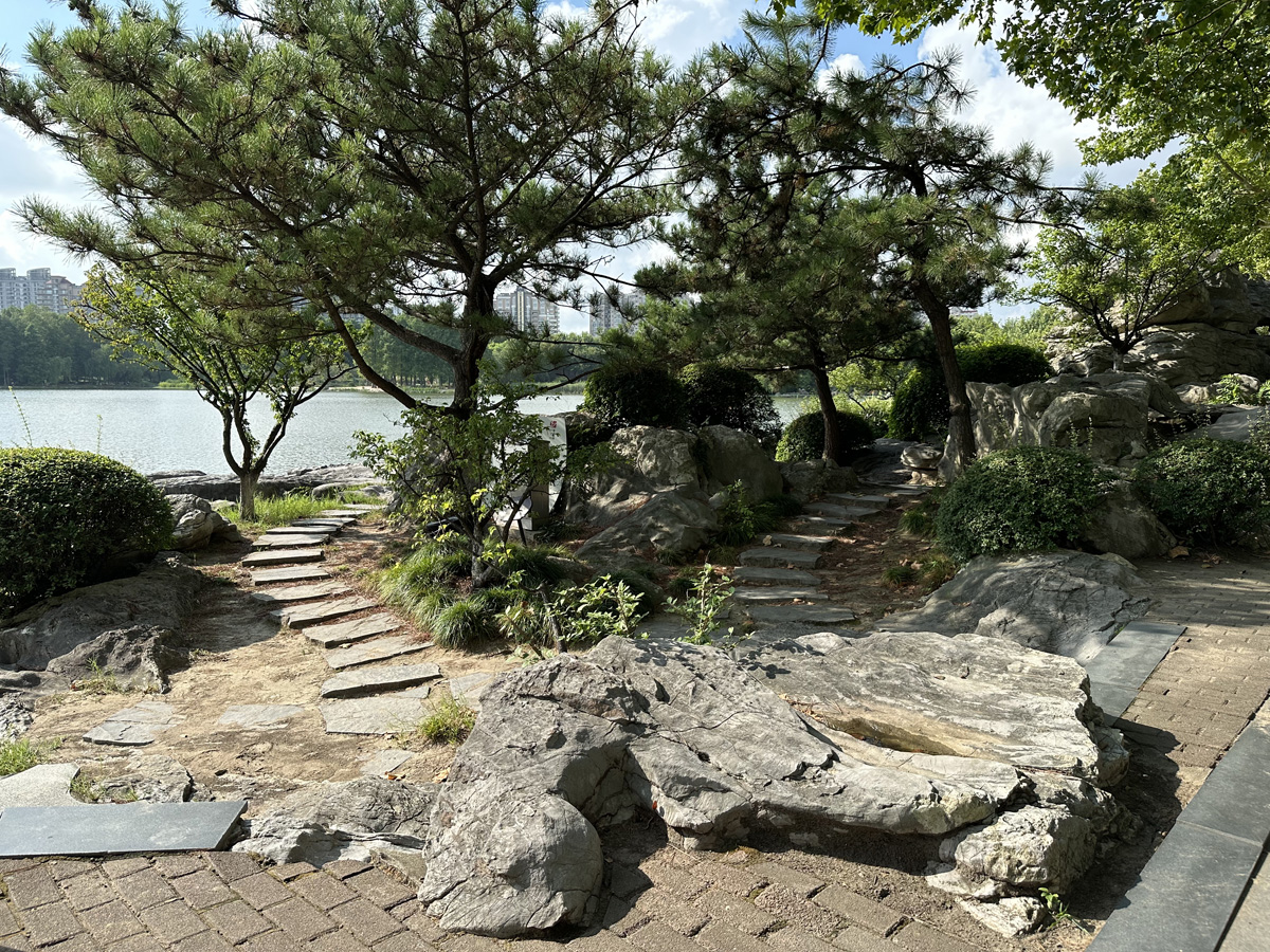 Century Park в Шанхае