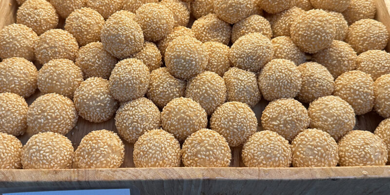 Шарики из сладкого картофеля (кит. 地瓜丸, пиньинь: Dìguā wán)