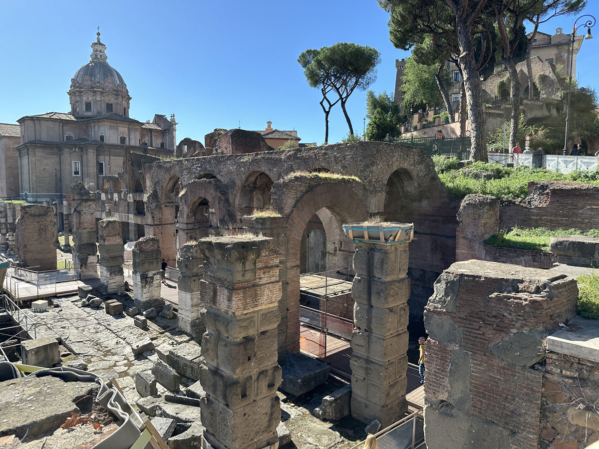 Римский Форум (лат. Forum Romanum)