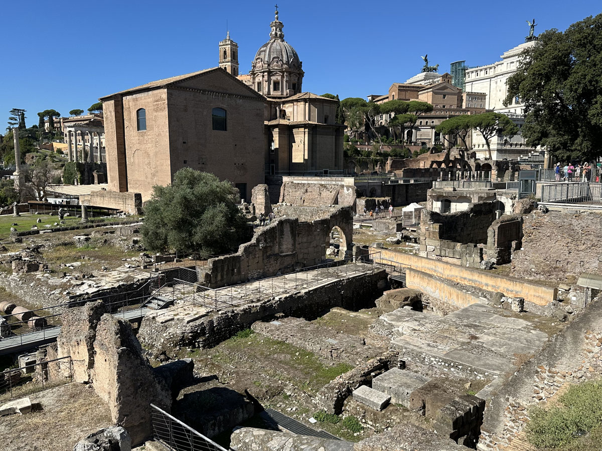 Римский Форум (лат. Forum Romanum)