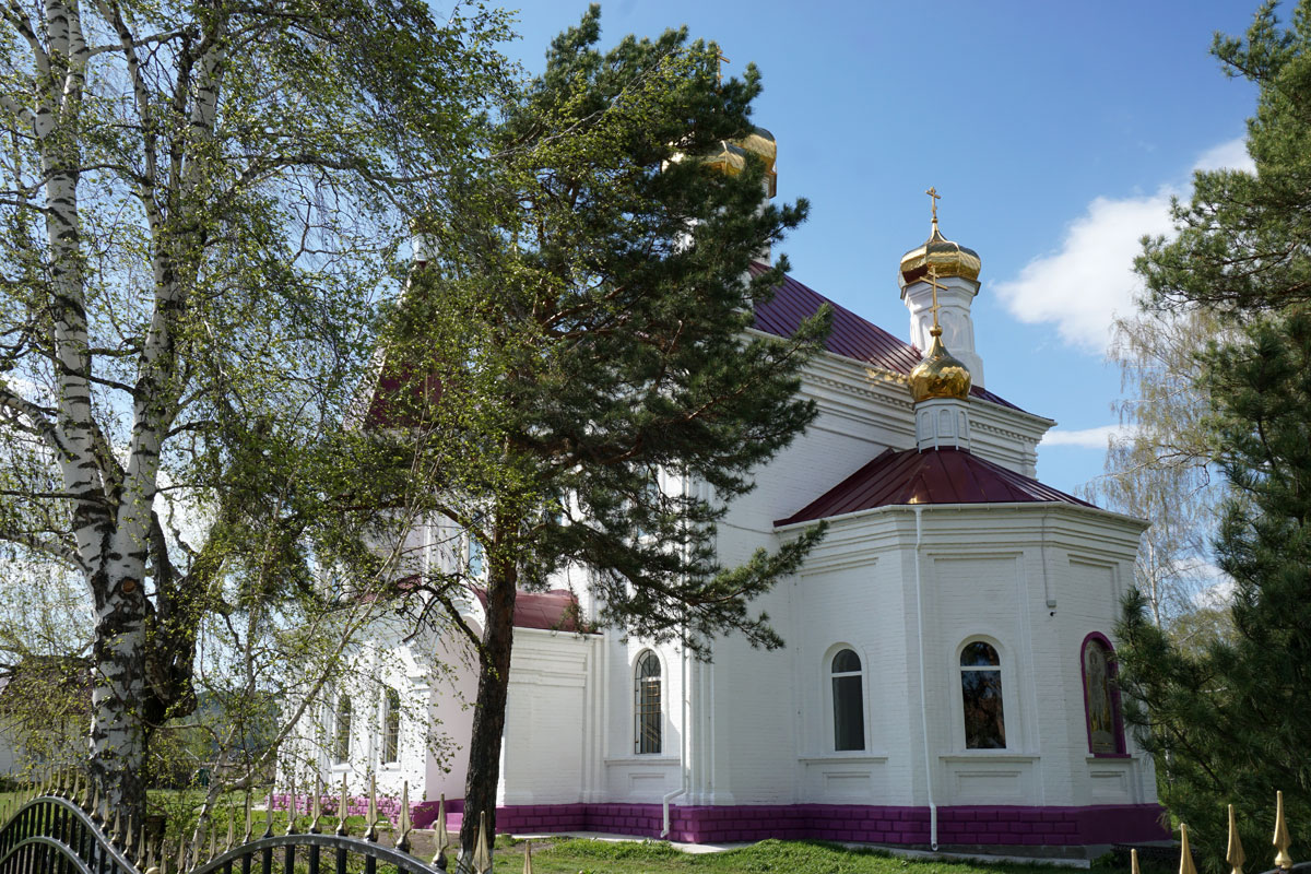 Храм Святого Великомученика Георгия Победоносца в селе Еланыш