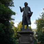 Памятник Иммануилу Канту в Калининграде