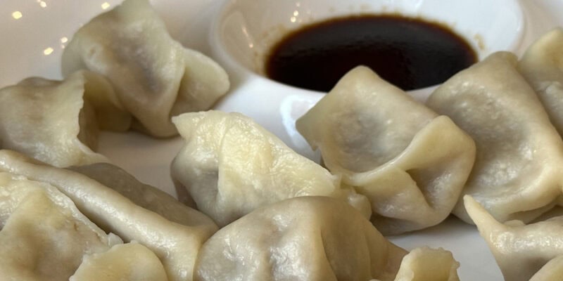 Пельмени цзяоцзы (饺子, пиньинь: jiǎozi)