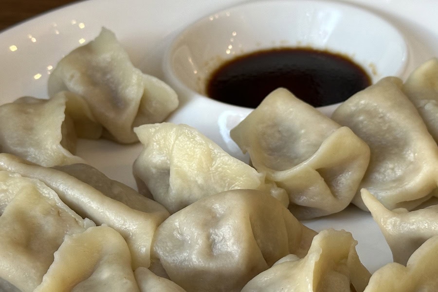 Пельмени цзяоцзы (饺子, пиньинь: jiǎozi)