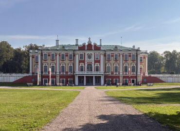 Дворцово-парковый ансамбль Кадриорг в Таллине