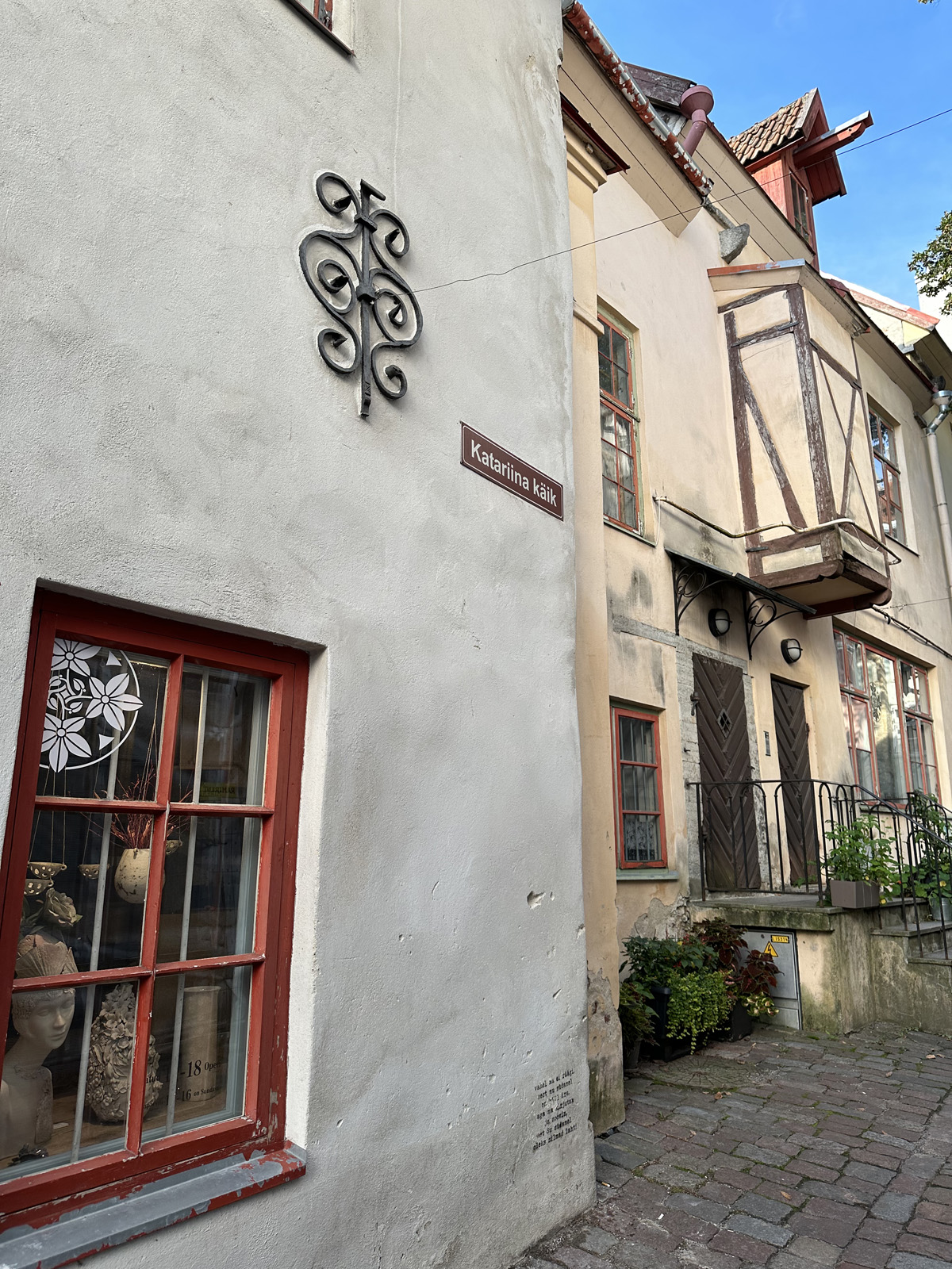 Переулок Катарины (эст. Katariina käik) в Таллине