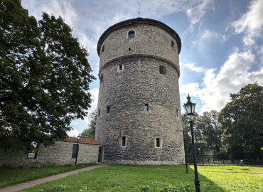 Башня Кик-ин-де-Кёк (Kiek in de Kök) в Таллине