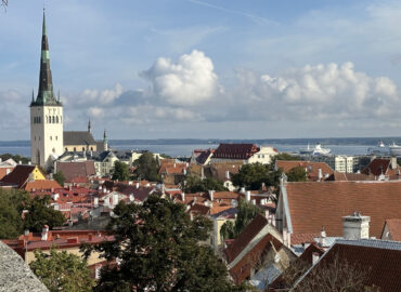 Смотровая площадка Кохтуотса (эст. Kohtuotsa vaateplats) в Таллине