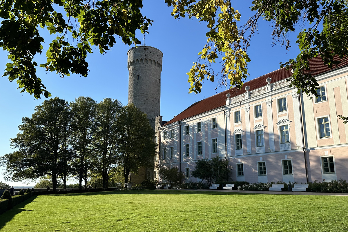 Губернаторский сад (эст. Kuberneri aed) в Таллине