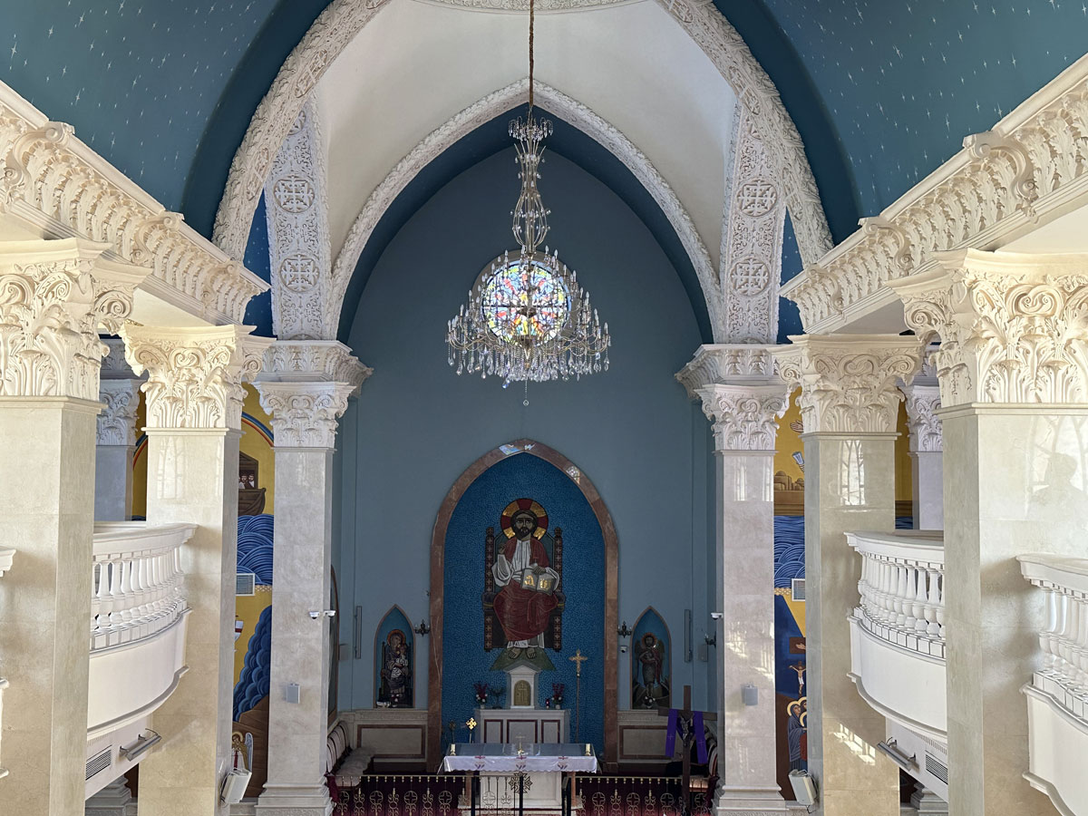 Католический храм Богоматери Мира (Basilica Madonna della Pace) в Шарм-эль-Шейхе