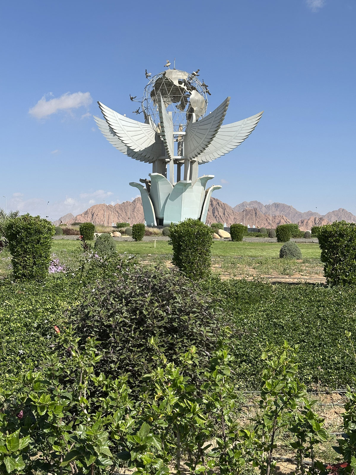 Монумент «Знак Мира» в Шарм-эль-Шейхе