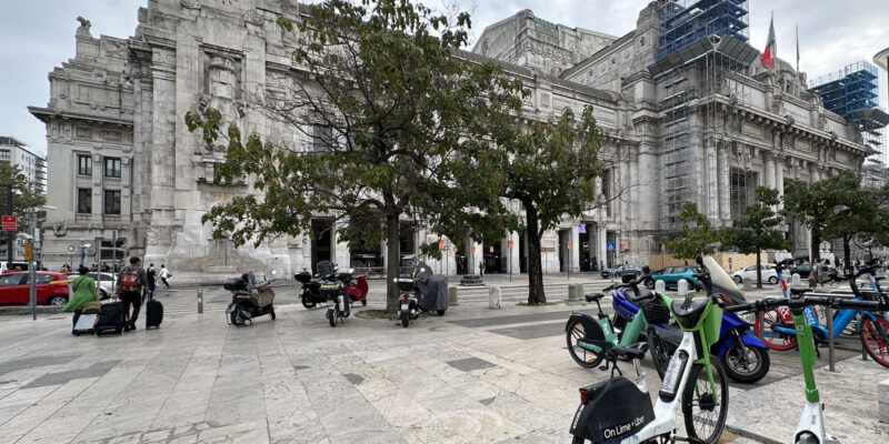 Центральный вокзал Милана