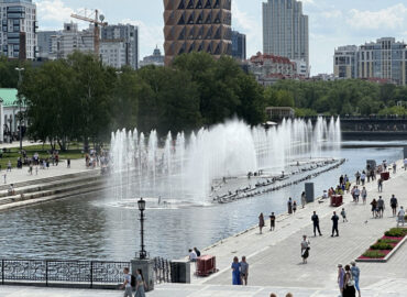 Светомузыкальный фонтан, Екатеринбург