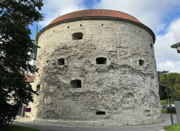 Башня Толстая Маргарита (эст. Paks Margareeta) в Таллине