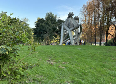 Парк Семпионе (итал. Parco Sempione) в Милане