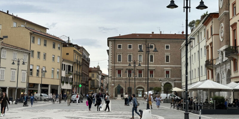 Площадь Тре Мартири