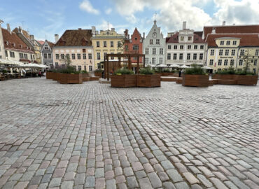 Ратушная площадь (эст. Raekoja plats)