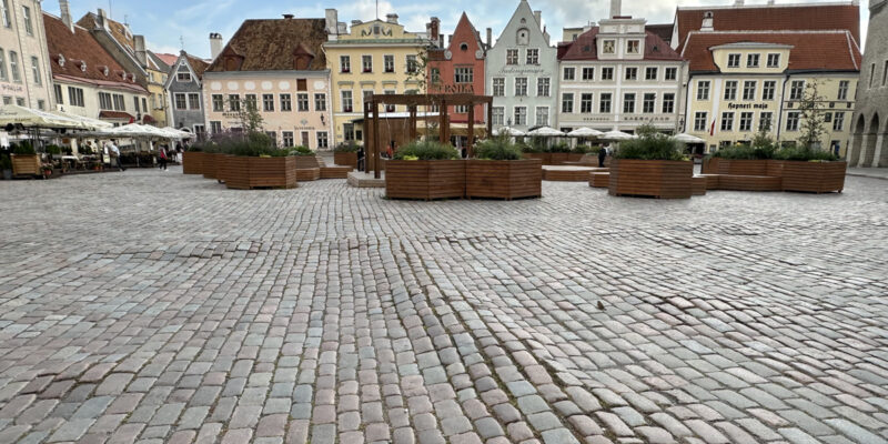 Ратушная площадь (эст. Raekoja plats)