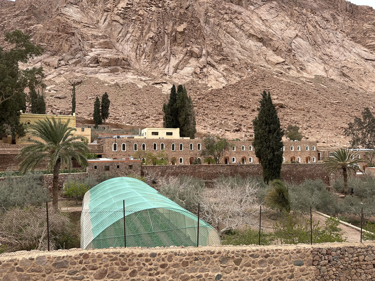 По дороге в монастырь Святой Екатерины