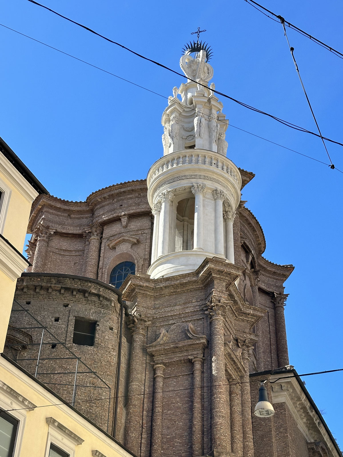 Базилика Сант-Андреа-делле-Фратте (итал. La basilica di Sant'Andrea delle Fratte) в Риме
