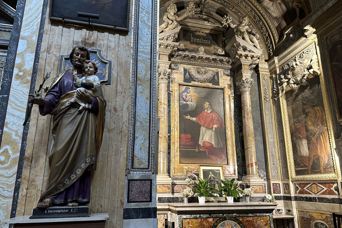 Церковь Санта-Мария-аи-Монти