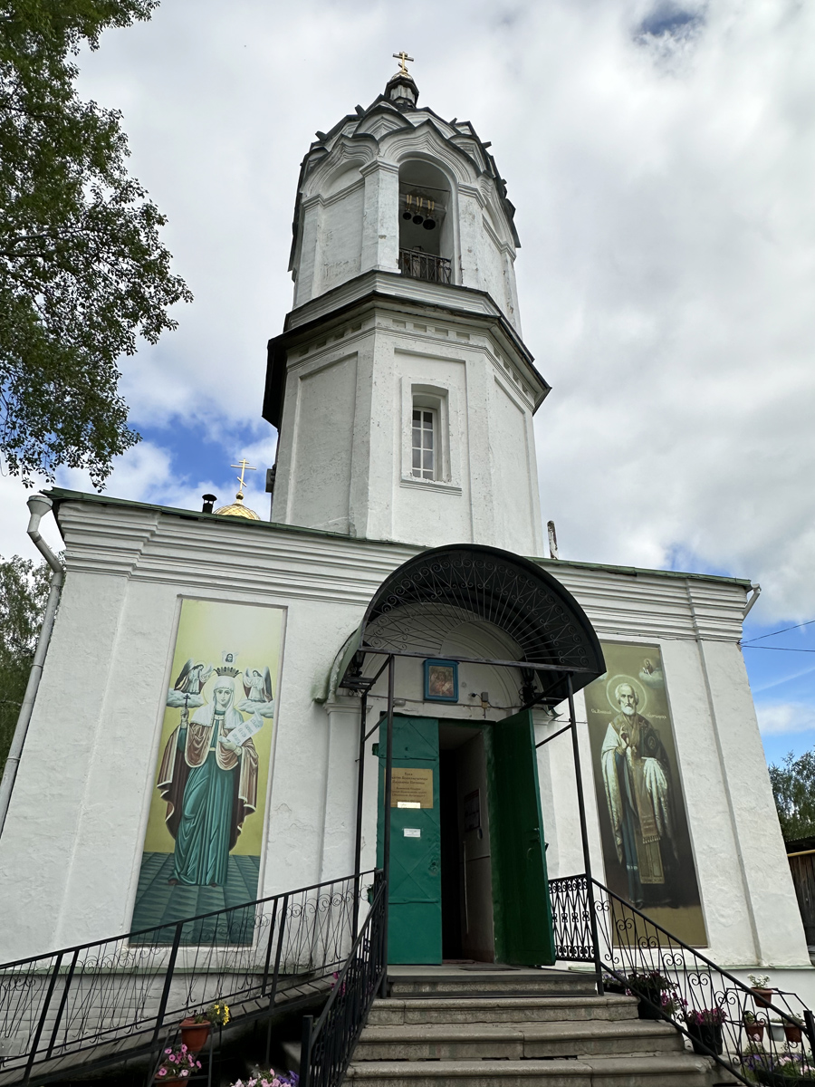 Храм святой великомученицы Параскевы Пятницы в селе Савино