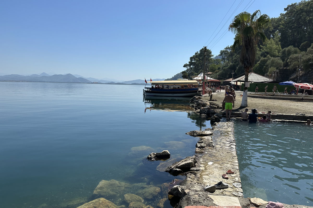 Термальный комплекс Султание