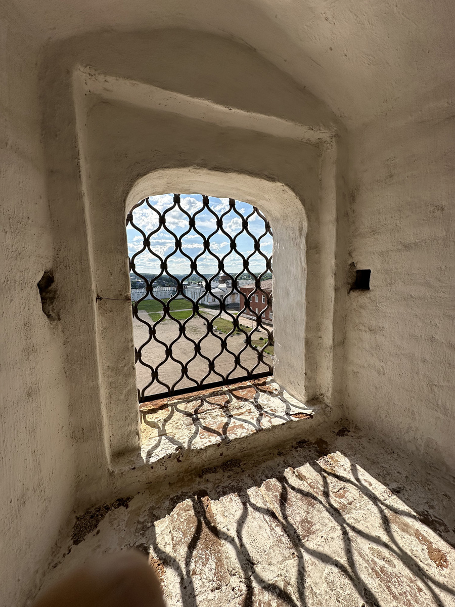 Подъем на колокольню Свято-Троицкого собора в Верхотурье