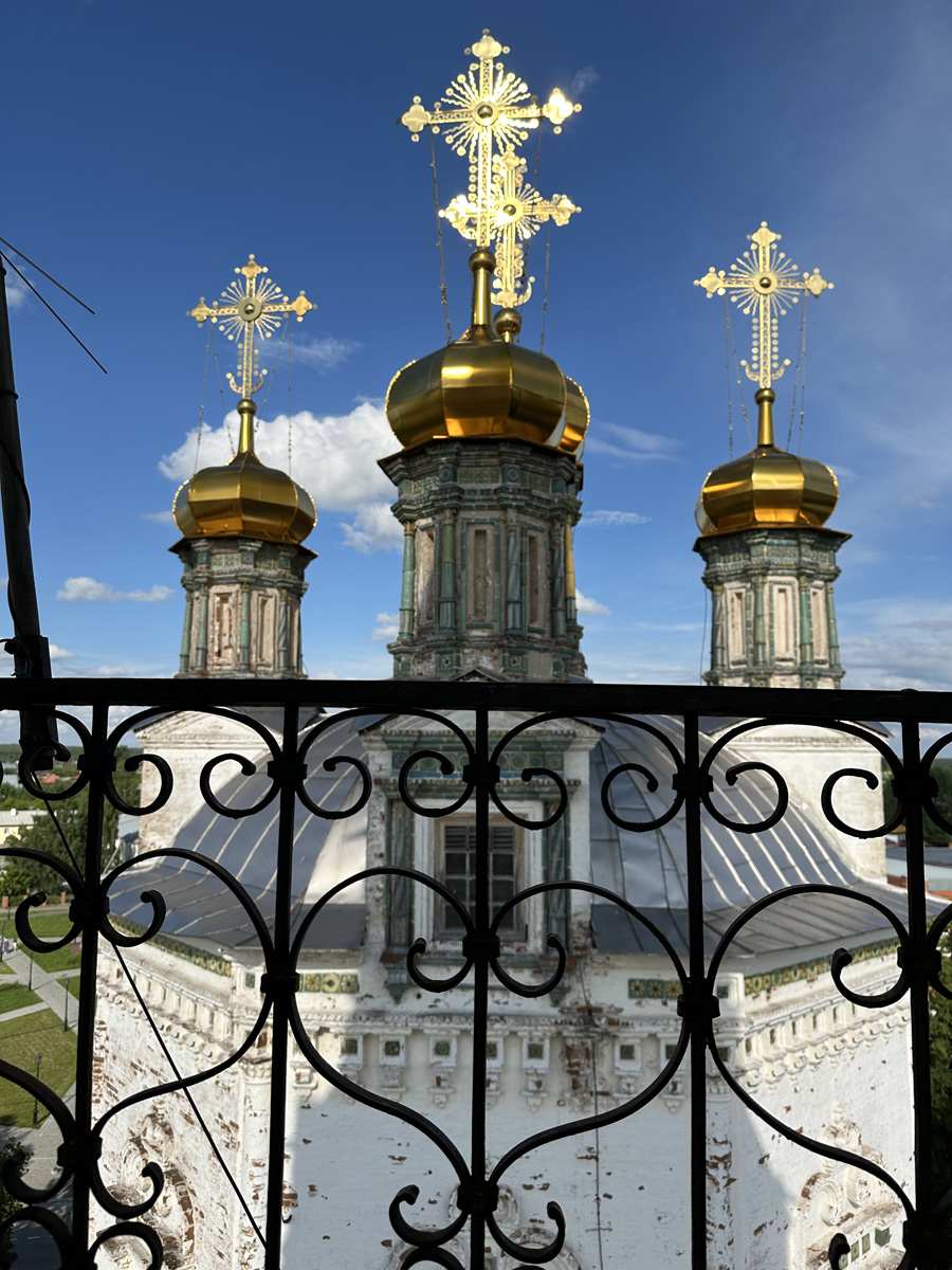 Подъем на колокольню Свято-Троицкого собора в Верхотурье