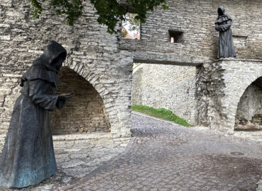 Сад датского короля (эст. Taani kuninga aed) в Таллине