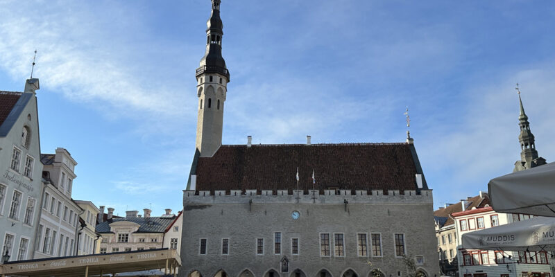 Таллинская ратуша (эст. Tallinna Raekoda)