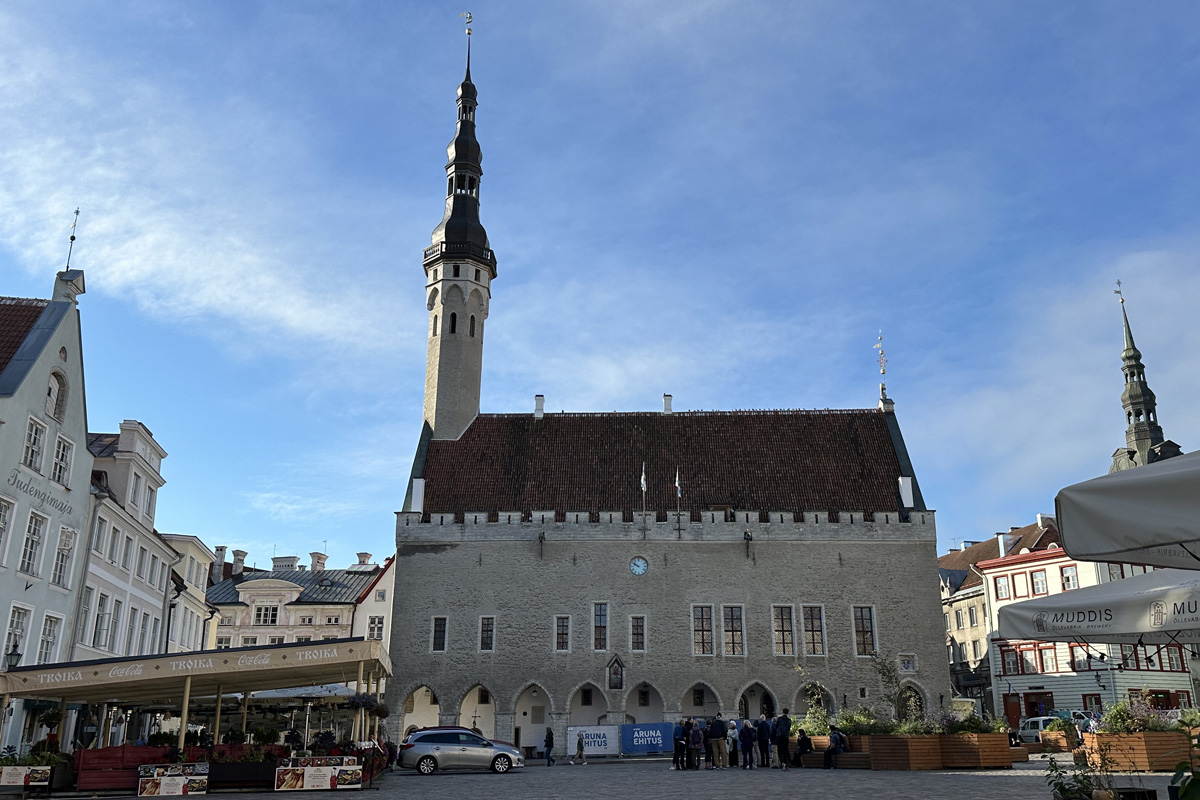 Таллинская ратуша (эст. Tallinna Raekoda)