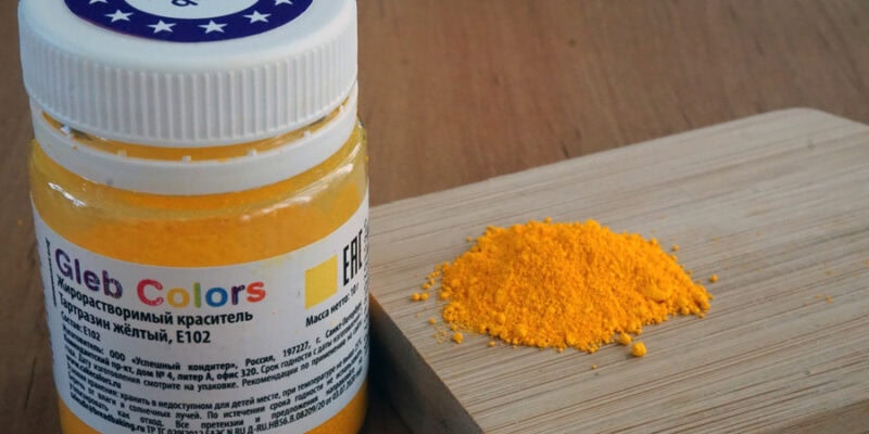 E102 (тартразин)