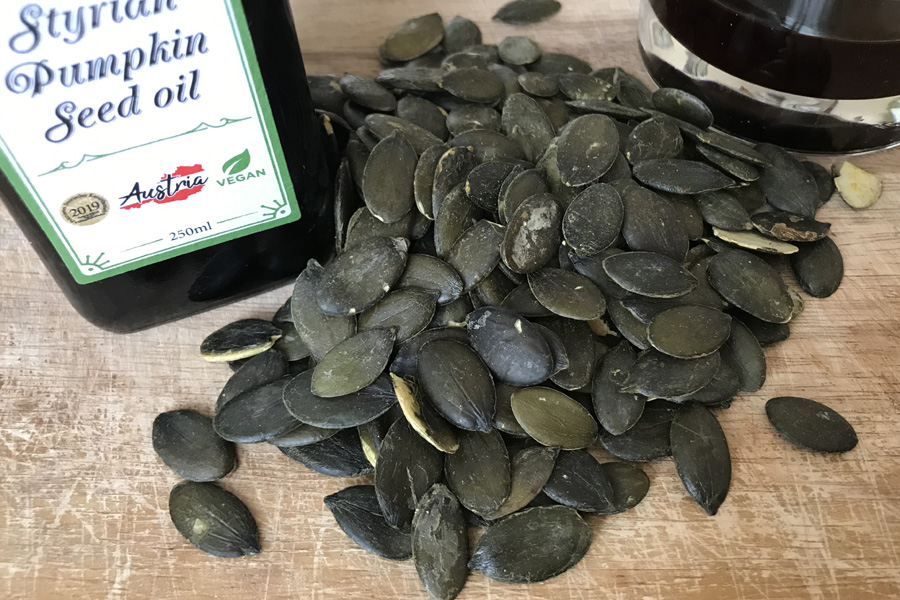 Тыквенное масло: полезные свойства и применение