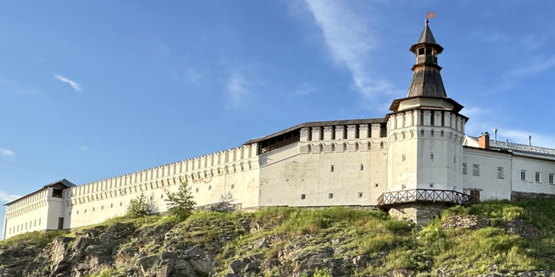 Южная наугольная башня Верхотурского кремля